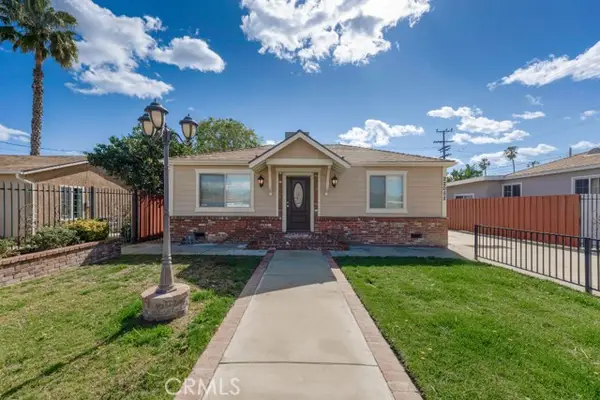 22052 Cantlay Street, Canoga Park, CA 91303