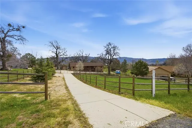 29210 Greenwater Drive, Tehachapi, CA 93561 - #2