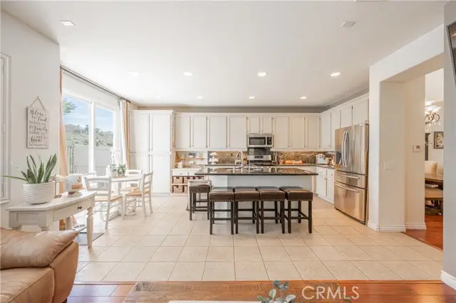 28692 Placerview, Saugus, CA 91390 - #3