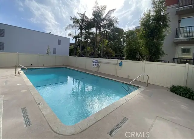 15344 Weddington, Sherman Oaks, CA 91411 - #2