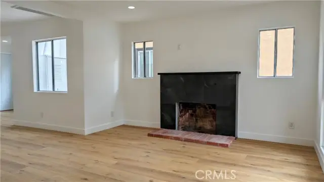 7036 6th Avenue, Los Angeles, CA 90043 - #3