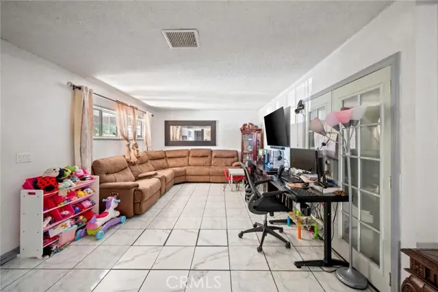 9168 Vena Avenue, Arleta, CA 91331 - #3