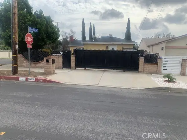 13200 Wentworth St, Arleta, CA 91331