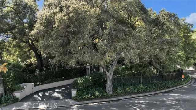 16700 Bosque Drive, Encino, CA 91436 - #2