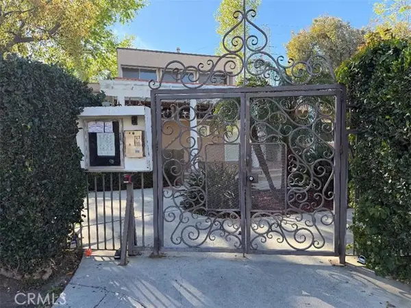 10331 Lindley Avenue  #105, Northridge, CA 91326