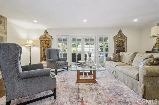 15815 Castlewoods Drive, Sherman Oaks, CA 91403 - #3