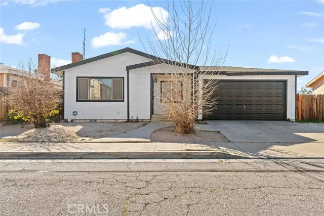 44053 Canyon Way, Lancaster, CA 93535 - #1