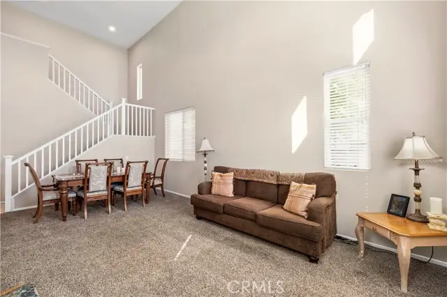 30457 Barcelona, Castaic, CA 91384 - #3