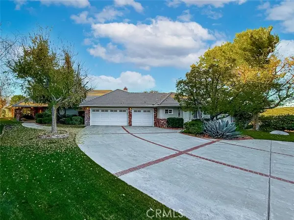 24525 Desert, Newhall, CA 91321