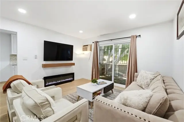 6904 Radford  #5, North Hollywood, CA 91605 - #3