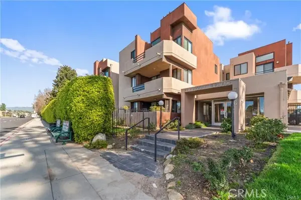 7826 Topanga Canyon  #207, Canoga Park, CA 91304