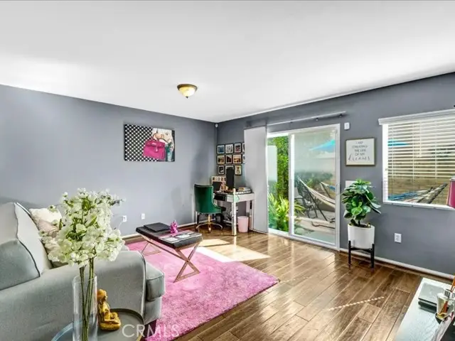 6840 De Celis  #31, Van Nuys, CA 91406 - #3