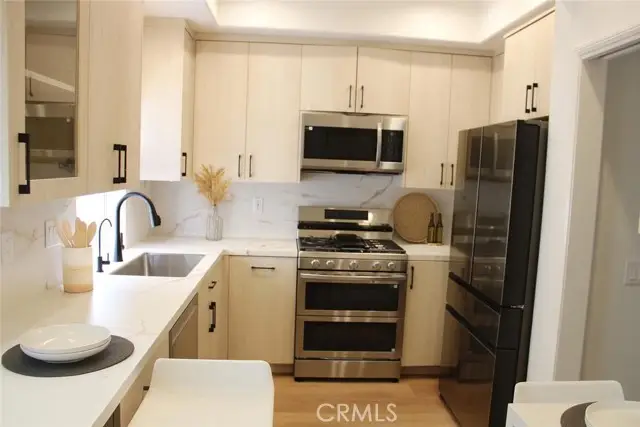 5145 Yarmouth  #19, Encino, CA 91316 - #3