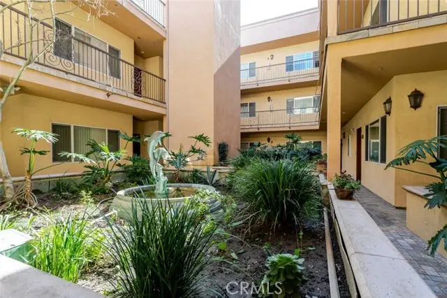 626 Orange Grove Avenue  #204, Burbank, CA 91501 - #3