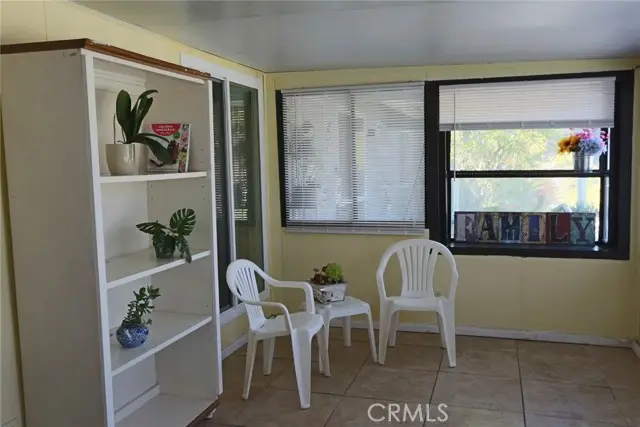 19208 Avenue Of The Oaks  #J, Newhall, CA 91321 - #3