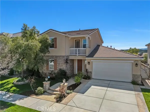22462 Flatwater Court, Saugus, CA 91350