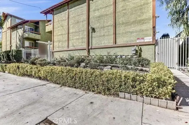 6155 Reseda Blvd  #4, Tarzana, CA 91335 - #1
