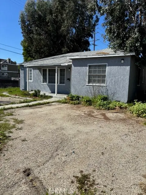 6401 Denny Avenue, North Hollywood, CA 91606