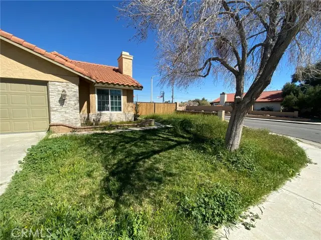 3217 Avenue S1, Palmdale, CA 93550 - #2