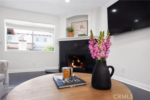 5275 Colodny Drive  #4, Agoura Hills, CA 91301