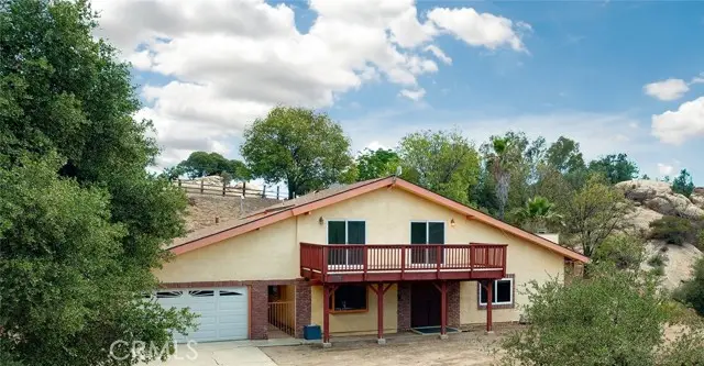 7254 Studio Road, Canoga Park, CA 91304 - #1