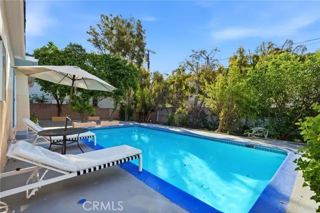 18114 Schoenborn, Northridge, CA 91325 - #3