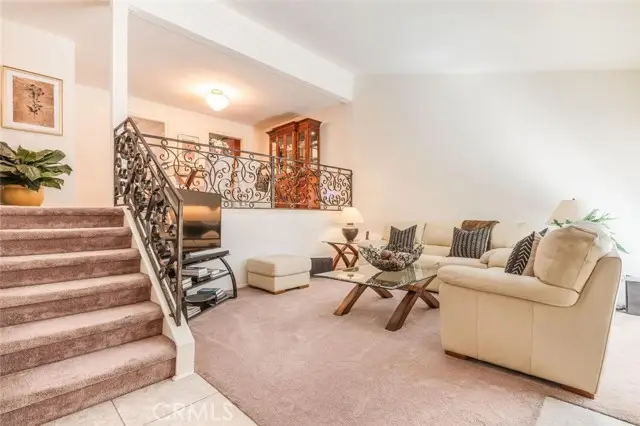 22249 Erwin, Woodland Hills, CA 91367 - #3