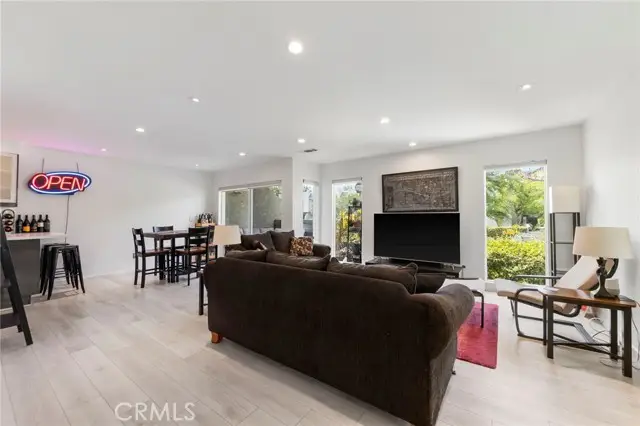 11744 Moorpark, Studio City, CA 91604 - #3