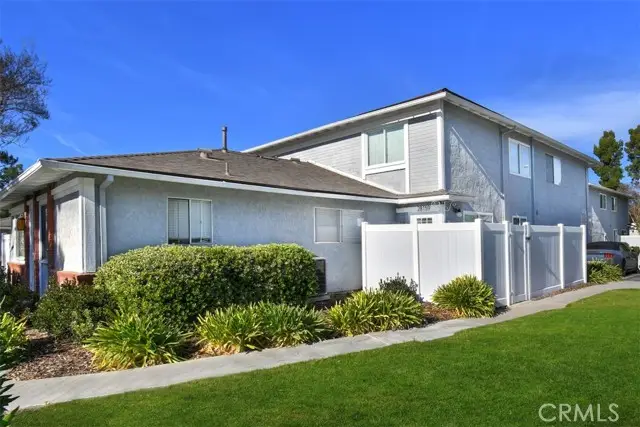 28159 Robin Ave, Saugus, CA 91350 - #1
