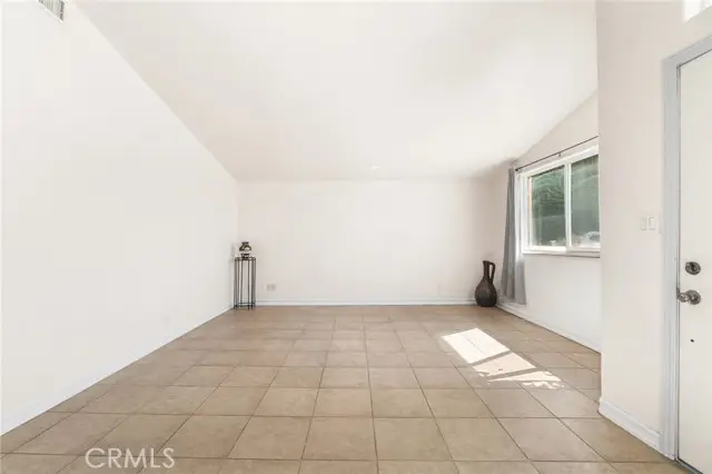 18933 Claycrest, Canyon Country, CA 91351 - #3