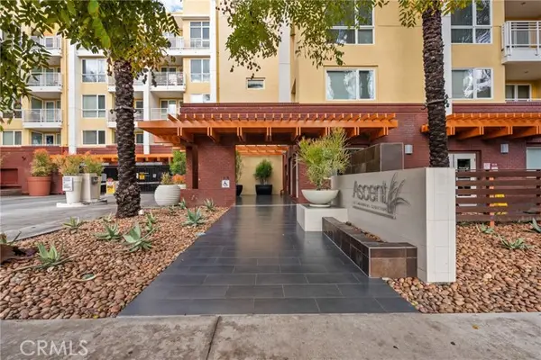 21301 Erwin, Woodland Hills, CA 91367