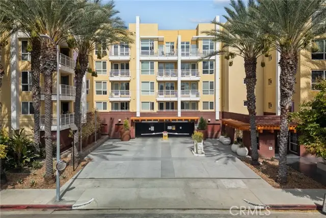 21301 Erwin, Woodland Hills, CA 91367 - #2