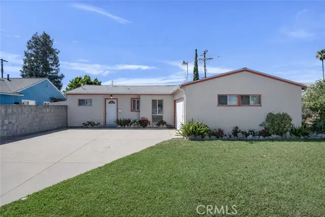 8207 Yarmouth, Reseda, CA 91335 - #1