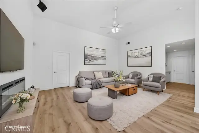 10291 Whitney, Fresno, CA 93730 - #3