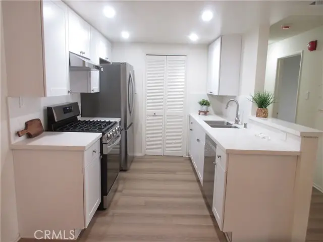 14607 Erwin, Van Nuys, CA 91411 - #2