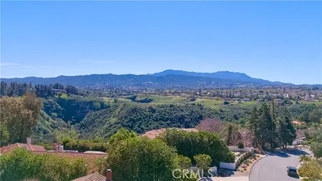 2044 Calle Yucca, Thousand Oaks, CA 91360 - #2