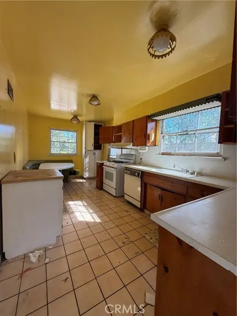 17206 Lahey Street, Granada Hills, CA 91344 - #3