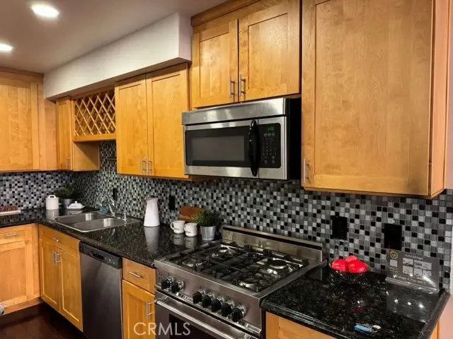 35 Raymond Avenue  #211, Pasadena, CA 91103 - #3