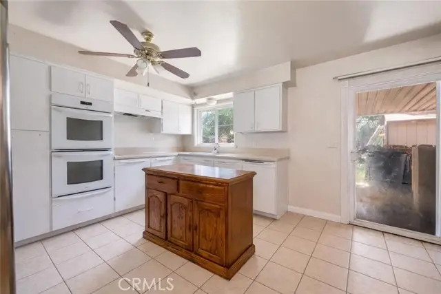 28215 Hot Springs Avenue, Canyon Country, CA 91351 - #3