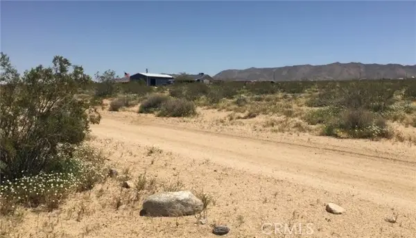 48364 Saddle Rock Way, Landers, CA 92285