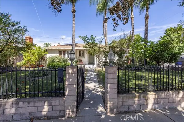 17101 Gault, Van Nuys, CA 91406