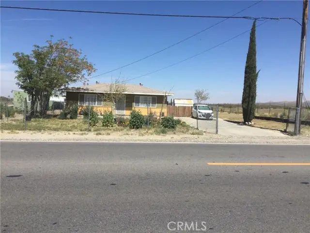 10345 Palmdale, Palmdale, CA 93591 - #2