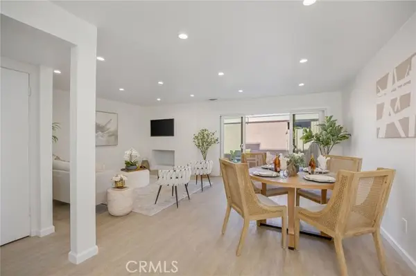 18110 Killion Street  #2, Tarzana, CA 91356