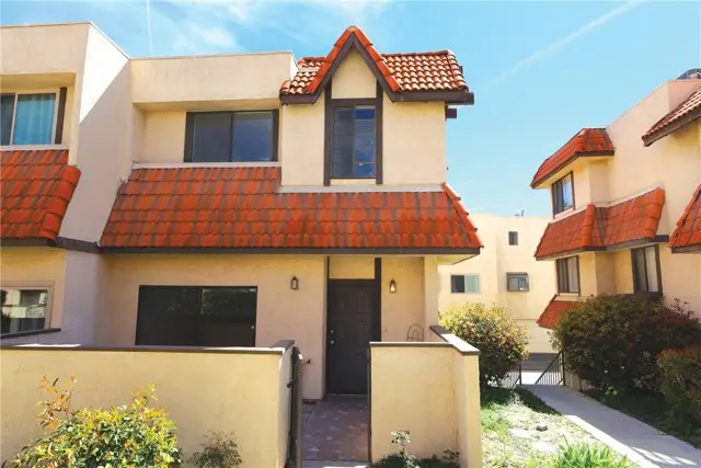 27623 Nugget Dr #4 Drive, Canyon Country, CA 91387 - #1