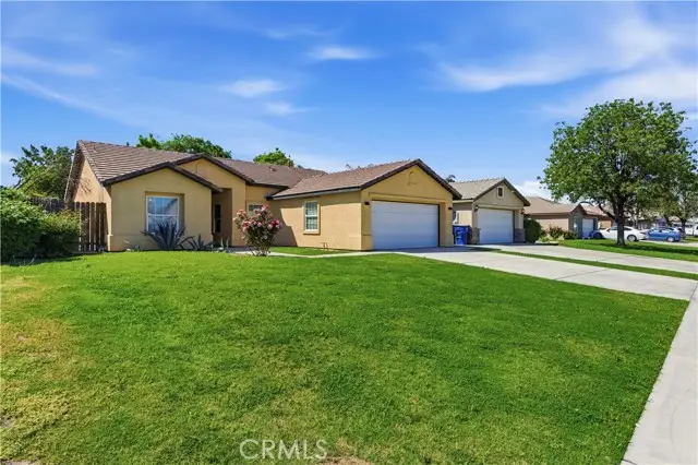 8201 Capitan, Bakersfield, CA 93313 - #2