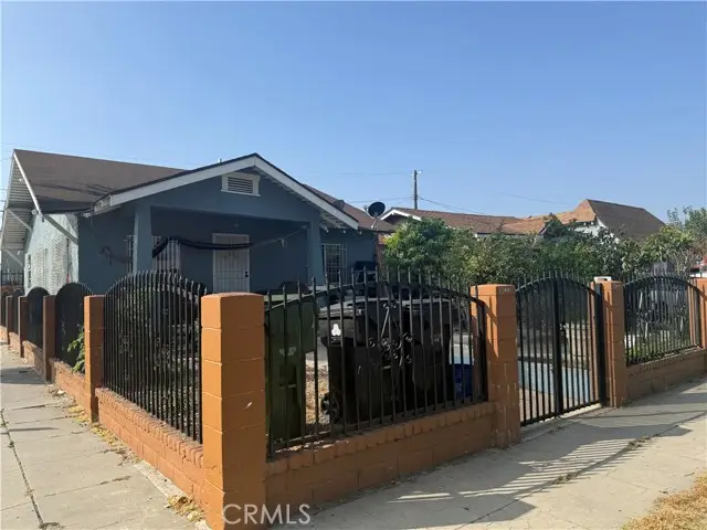 1300 71st, Los Angeles, CA 90044 - #1
