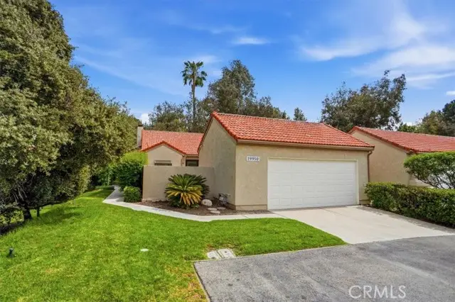 19950 Avenue Of The Oaks, Newhall, CA 91321 - #2