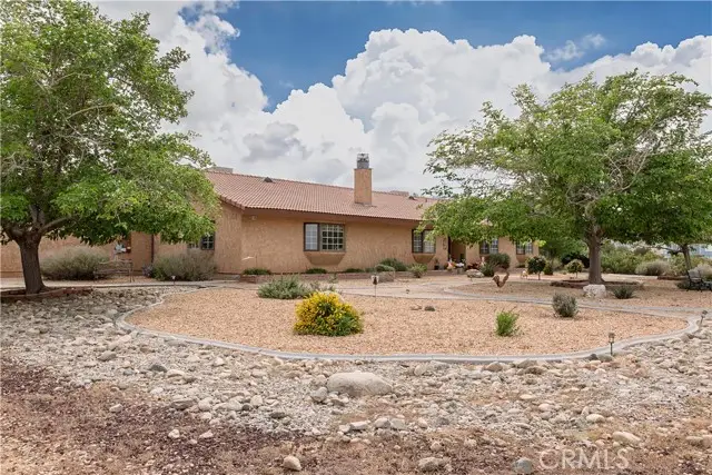 2212 Avenue O8, Palmdale, CA 93551 - #1