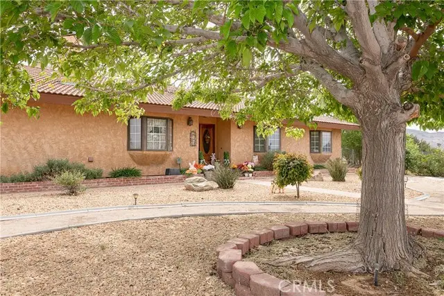 2212 Avenue O8, Palmdale, CA 93551 - #3