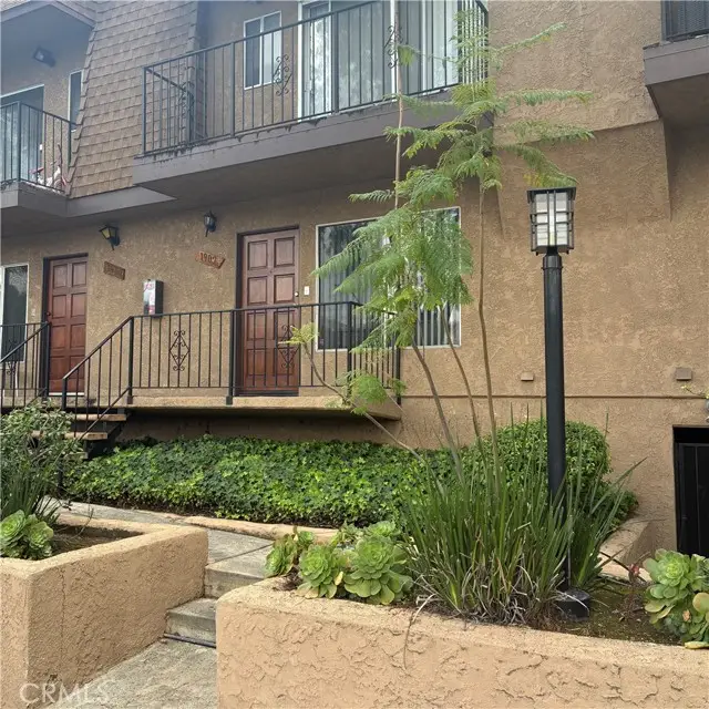 1902 Victory, Burbank, CA 91506 - #1